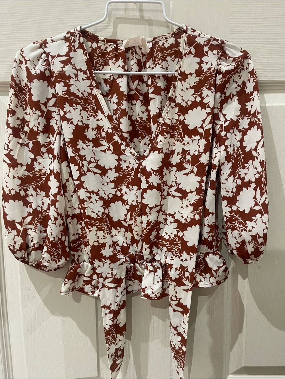 Sienna Sky Brown & White Floral Tie-Front Puff Sleeve Blouse